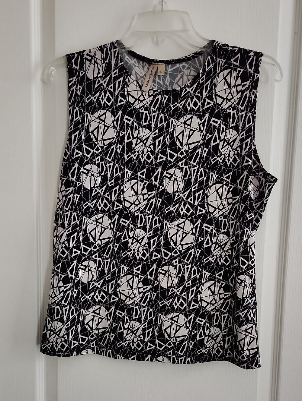 Susan Lawrence Black and White Graphic Sleeveless Tank